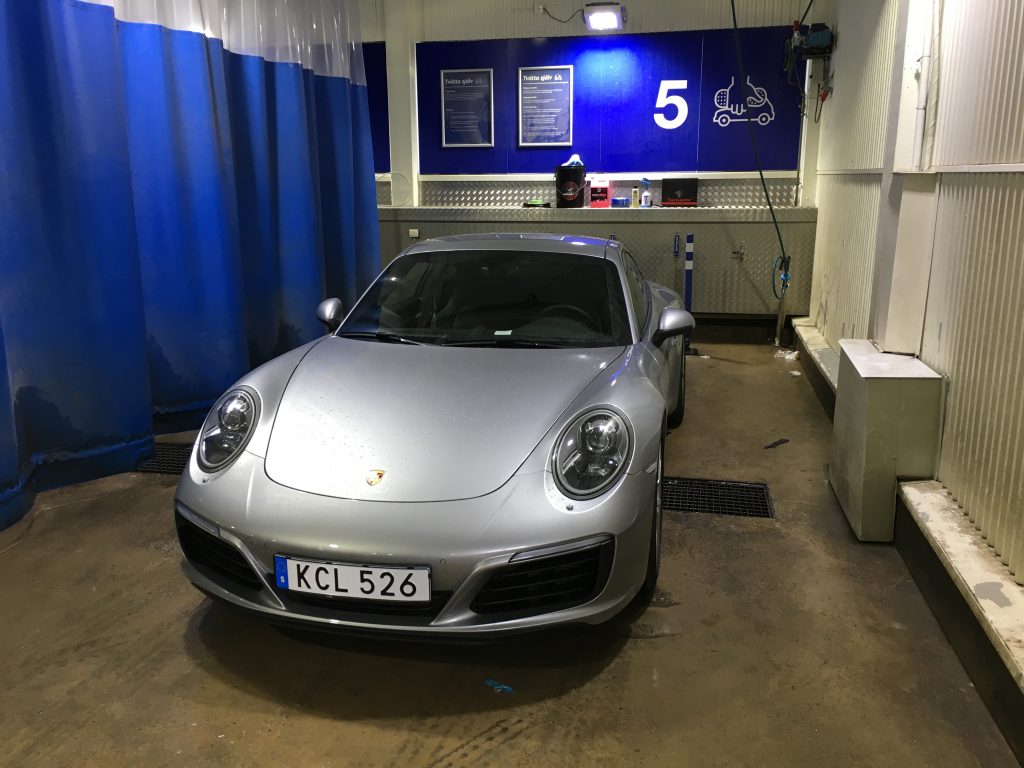 Porsche 911 som skall tvättas
